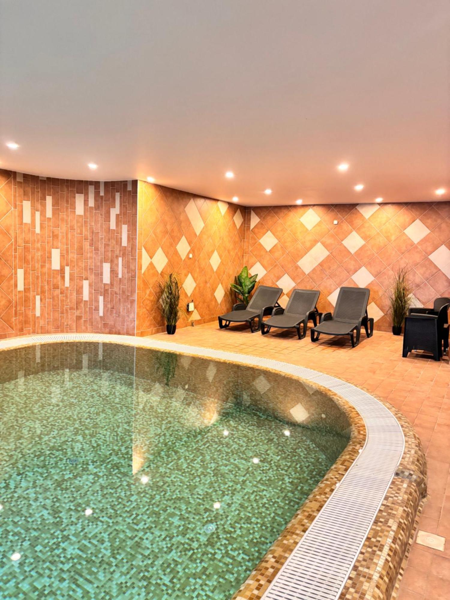 Fonix Wellness *** 1 A Epulet Bed and Breakfast Hévíz Esterno foto